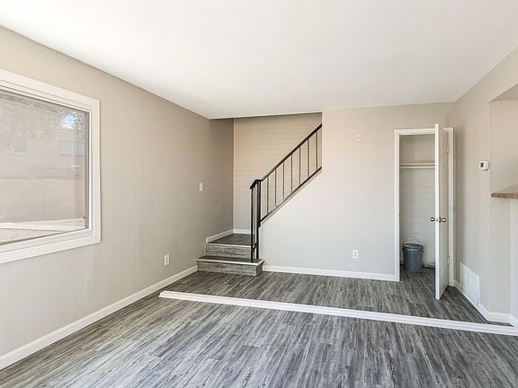 5th image of 4605 E Jones Ave