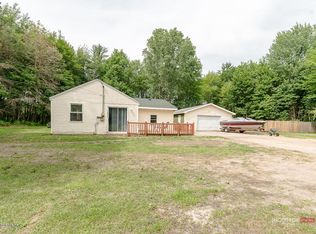 1362 W McMillan Rd, Muskegon, MI 49445