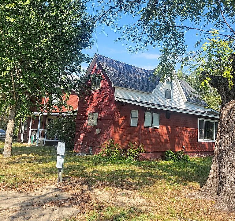 1st image of 594 Canaan Rd
