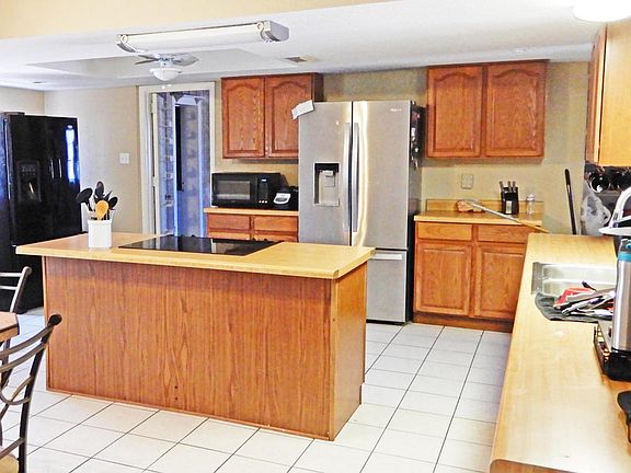 4th image of 6801 E Menlo St