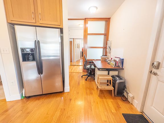 5th image of 101 Hampshire St