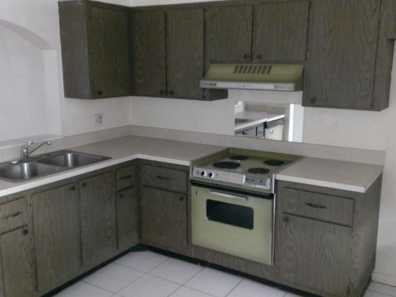 3rd image of 2302 Sunrise Boulevard Unit 3 - 207