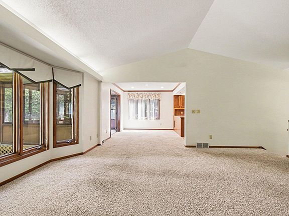 3rd image of 265 Maier Ct SW