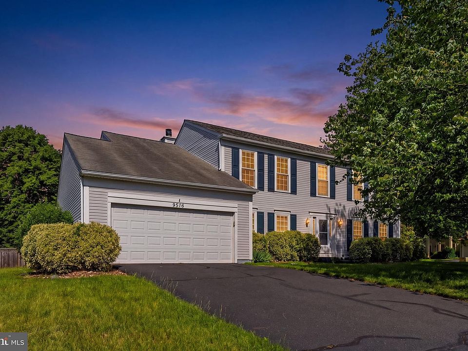 1st image of 9516 Oakenshaw Dr