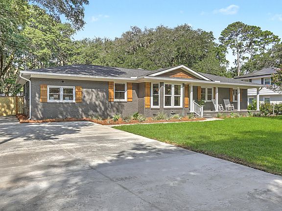 2nd image of 1773 Huntington Dr