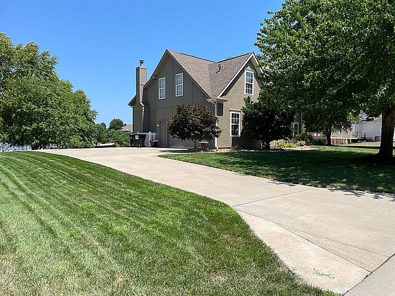 2nd image of 1304 NE Piedmont Dr