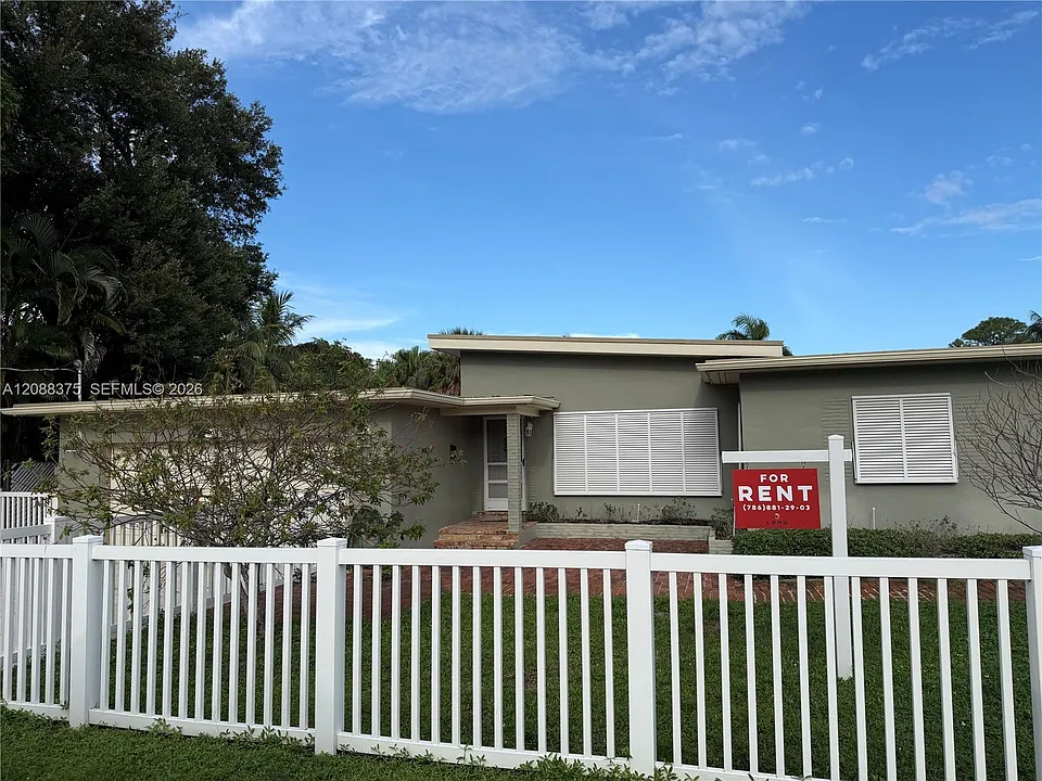 800 SW 8th Ter #0