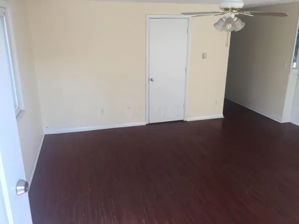 3829 Charbonnett Ct, Columbus, OH 43232