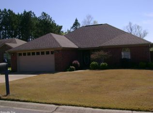 1709 Hidden Creek Dr, Bryant, AR 72022