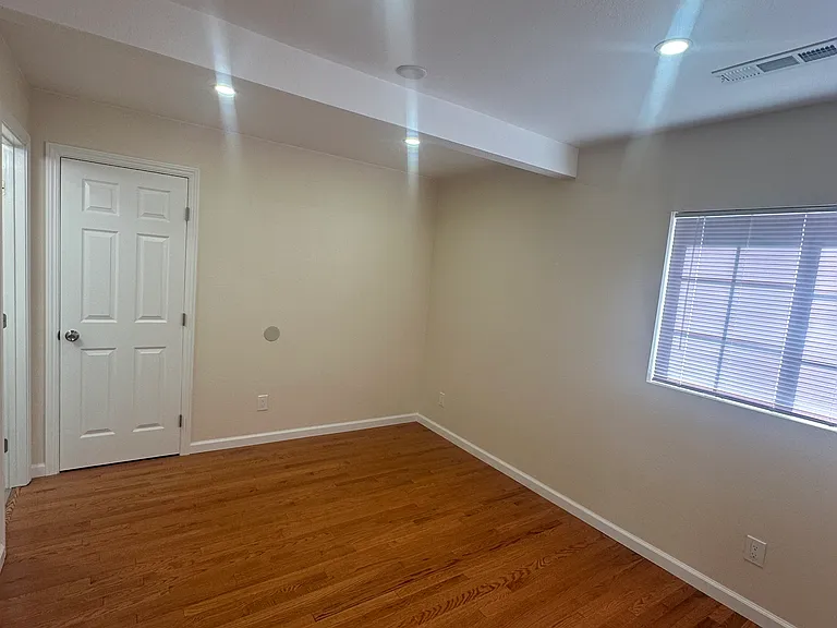 4027 Fullington St — Photo 5