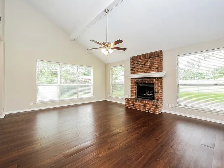 114 Tedder Blvd — Photo 5