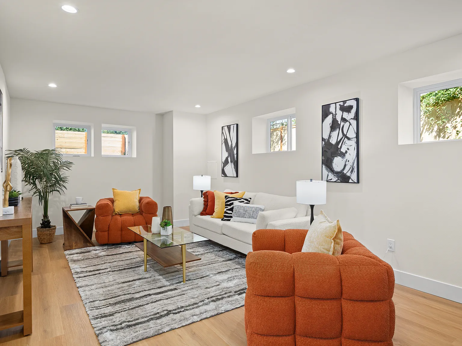 2 bed, 900 sqft, $2,250 — Photo 2
