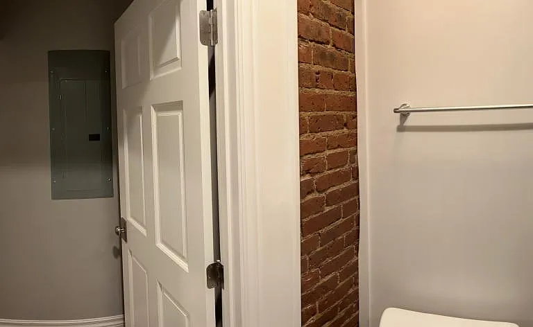 Panoramic view of 2nd Bathroom
