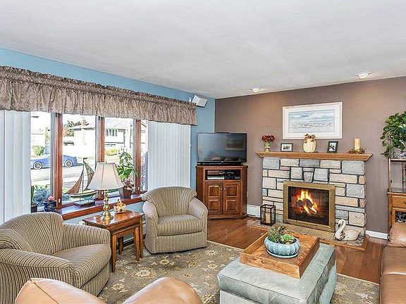 3rd image of 76 Nearwater Ave