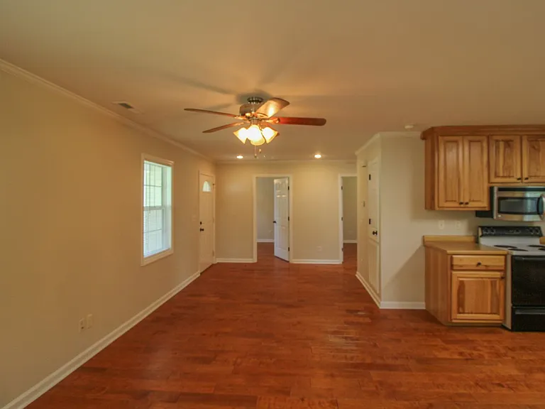 210 Wood St — Photo 10