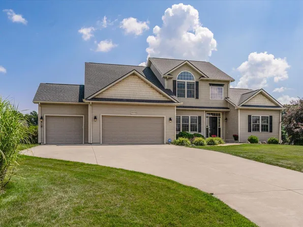 10715 Riedell Dr, Kalamazoo, MI 49009