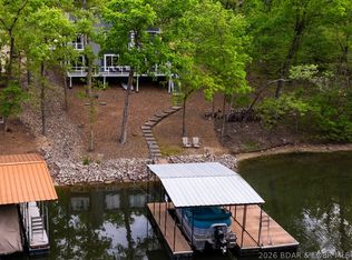 290 Woodhaven Cir, Village Of Four Seasons, MO 65049