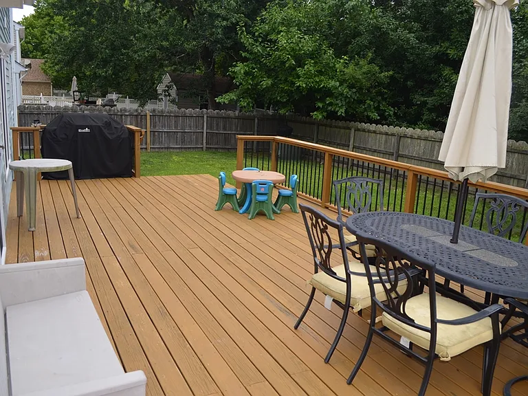 1208 Priscilla Ln — Photo 16