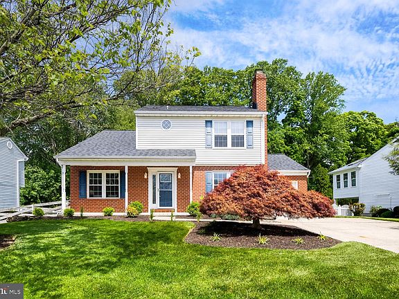 2nd image of 740 High Plain Dr