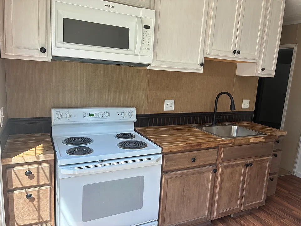 188 Jordan Rd #1