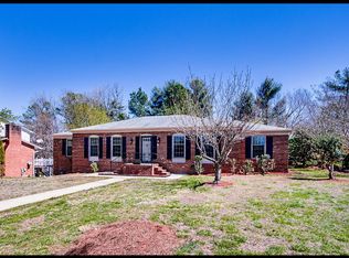 1008 Shalimar Dr, High Point, NC 27262