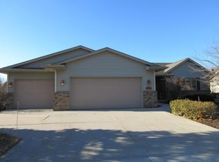 1619 Sandstone LANE, Howards Grove, WI 53083