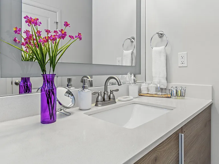 5708 Nightingale Ave #2 — Photo 9