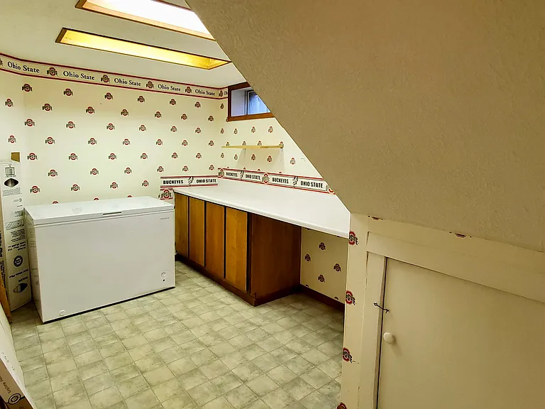 2426 Sanford Dr — Photo 20