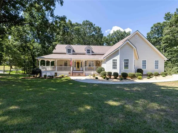2851 Woodbriar Dr, Gainesville, GA 30506