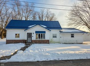 306 W Hubert St, Oaktown, IN