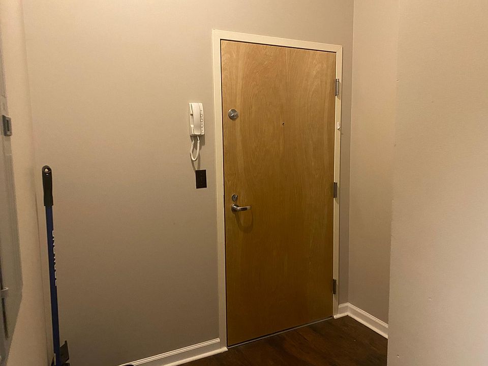 1st image of 28 S Broadway Ave APT 201