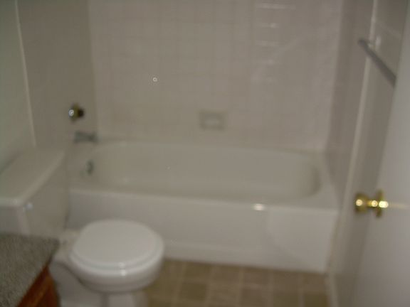 4th image of 4551 Carriage Park Dr APT B