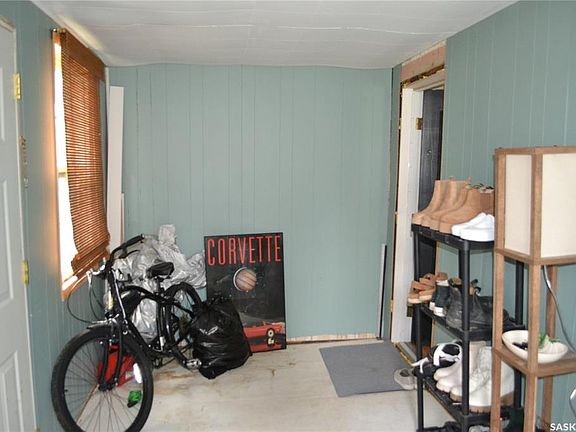 2nd image of 309 1st AVENUE W