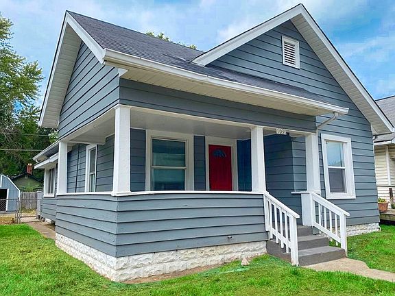 2nd image of 1036 N Belleview Pl