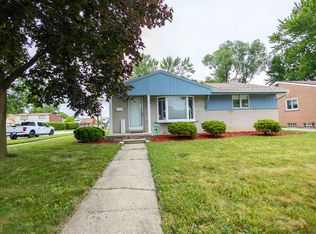 31124 Geraldine St, Westland, MI 48185