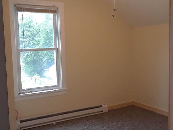 5th image of 17 Stearns St