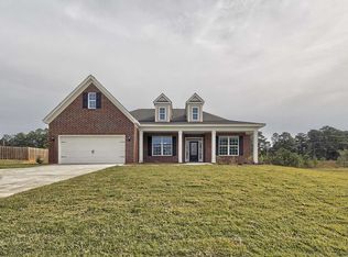 225 Hackamore Ln, Camden, SC 29020