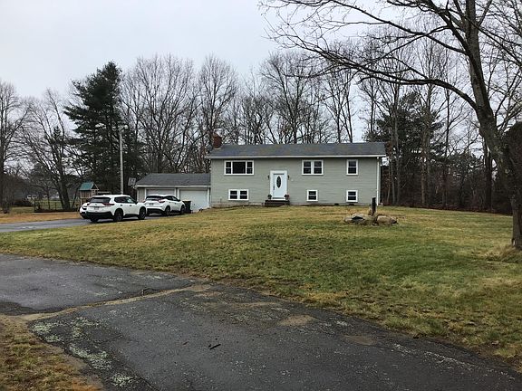 Exterior Front Driveway