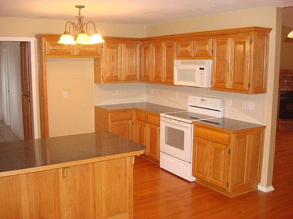 3rd image of 6 Ainsdale Ln