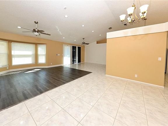 4th image of 843 Edgehill Dr