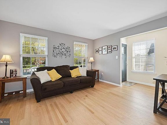 4th image of 514 Highland Ave