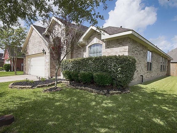 2nd image of 2235 Waxwing Dr