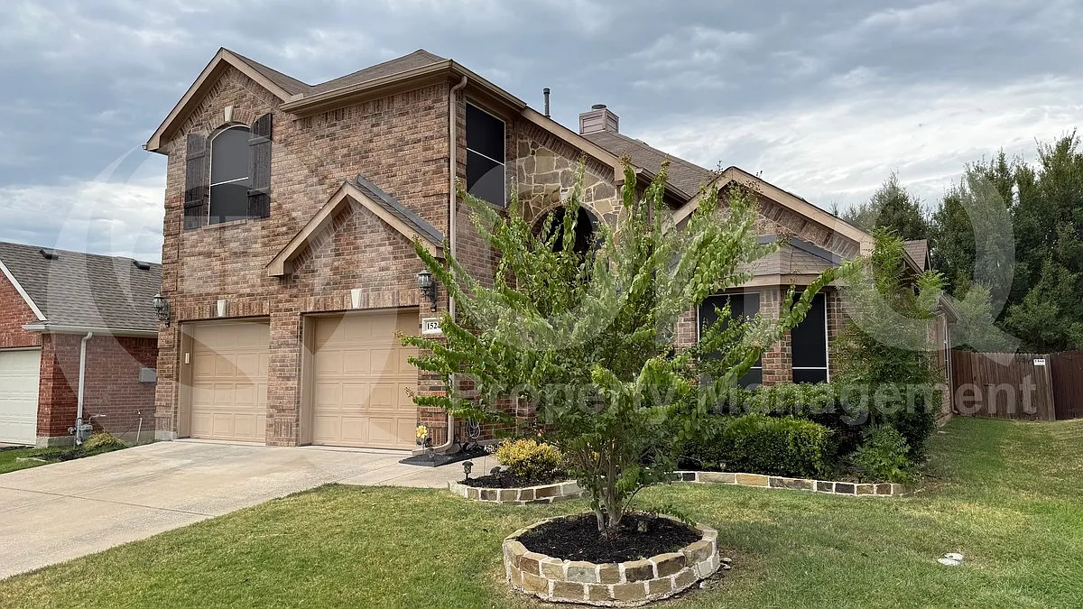 5 bed, 4.0 bath, 2784 sqft, $2,900 — Photo 3
