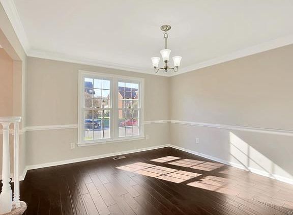 5th image of 205 Honeycreek Ct