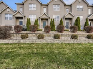 2118 S Austrian Pine St, Lockport, IL 60441