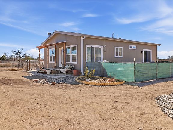 3rd image of 1241 Arrowhead Ranch Rd