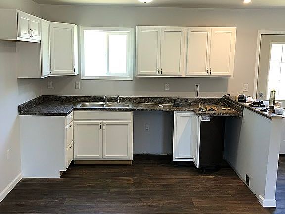 5th image of 10 Connett Rd #12