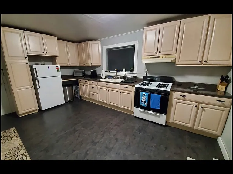 11 Otsego St #2 — Photo 1