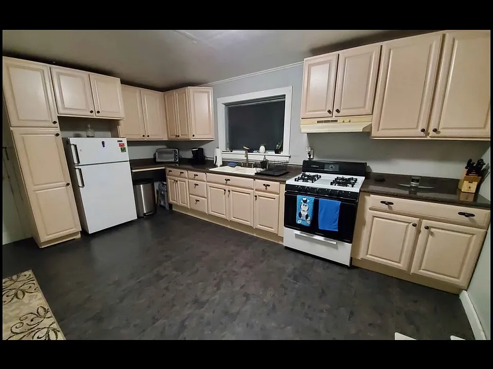 11 Otsego St #2