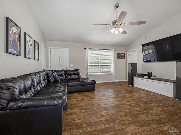 4th image of 5412 Brandon Dr